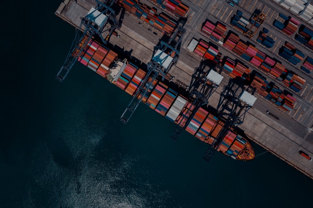 NVOCC in shipping providing non-vessel operating container services
